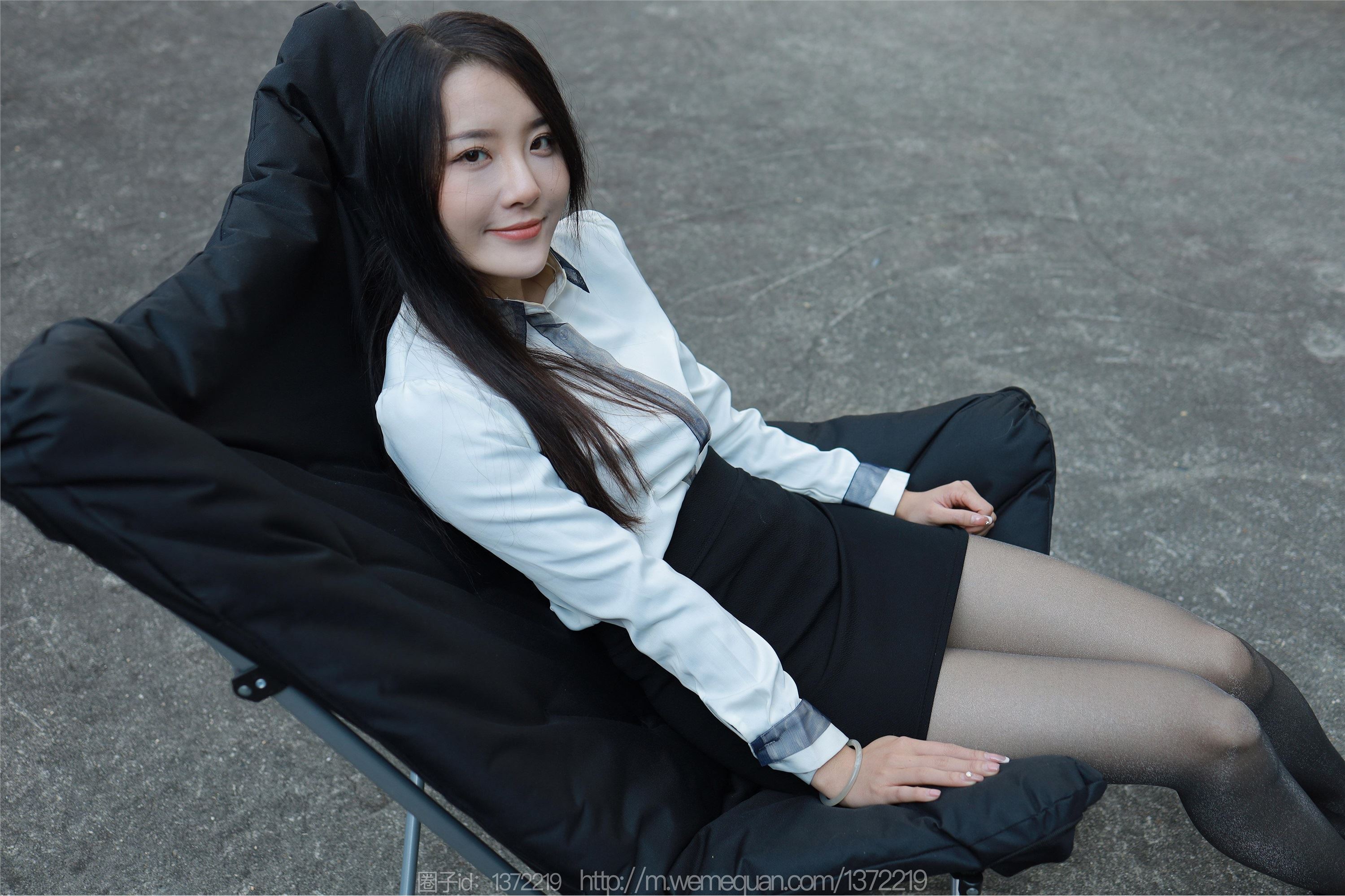 IESS异思趣向  2023.02.11 丝享家 1358 婉萍《户外OL》